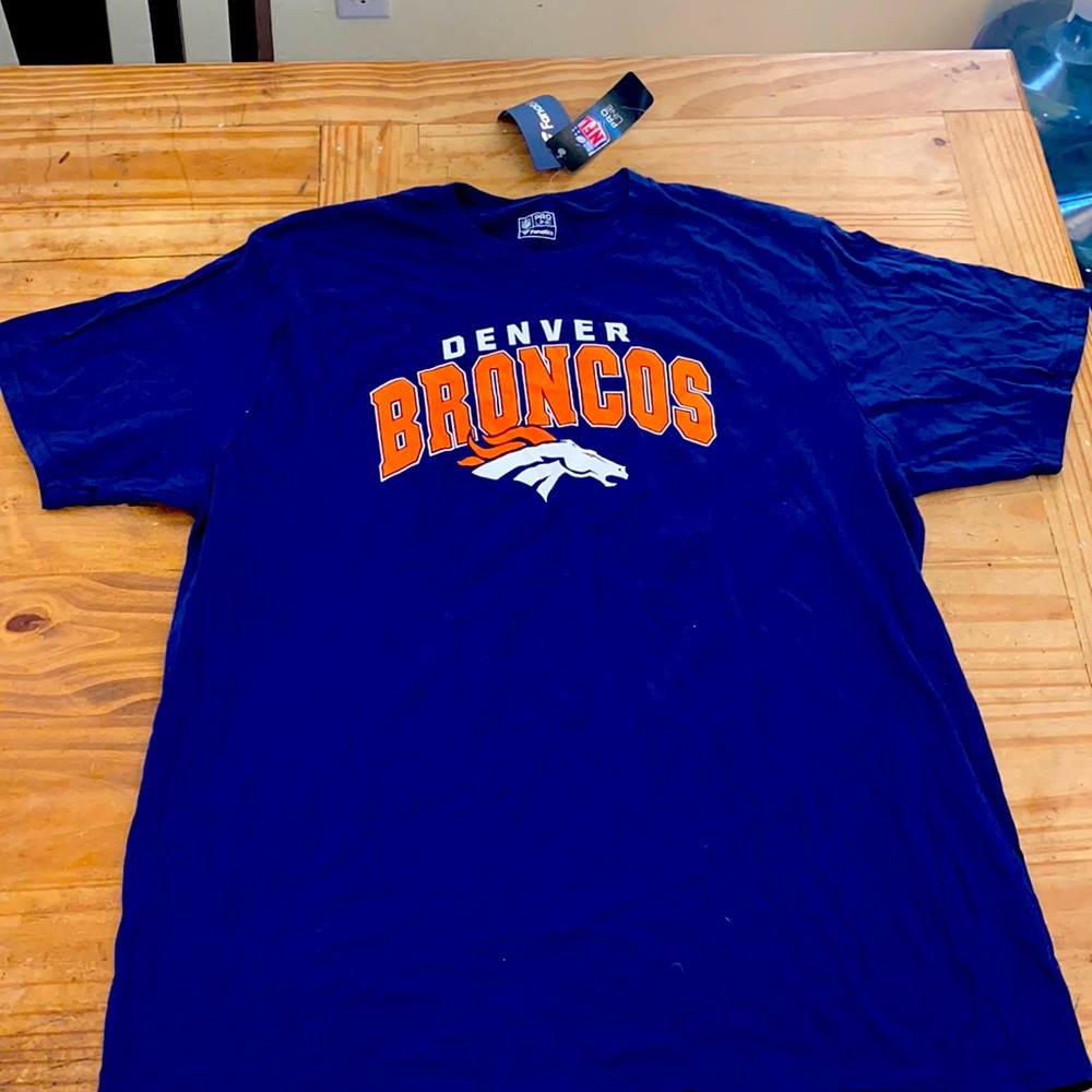 Men’s broncos 2xl brand new tee shirt